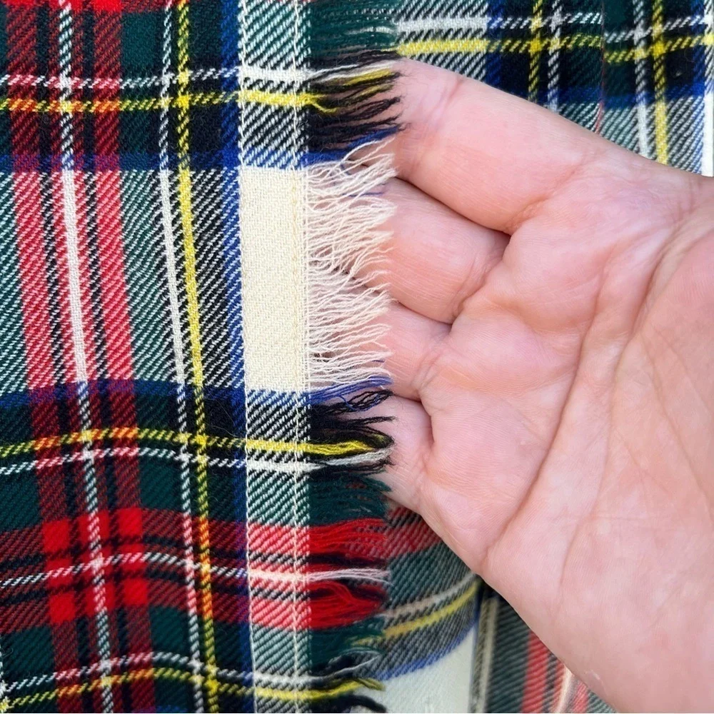 Vintage Canadian ILGWU Tartan Plaid Kilt Skirt Pleated Fringe Kilt Pin Size 4/6